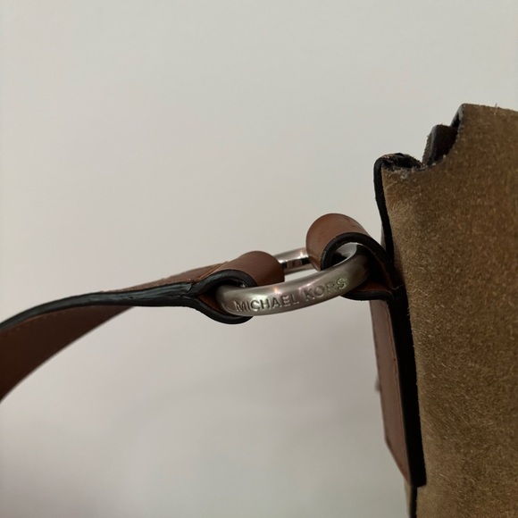 Michael Kors Collection Sedona Large Suede Flap Messenger Bag Tan Brown - Picture 9 of 14